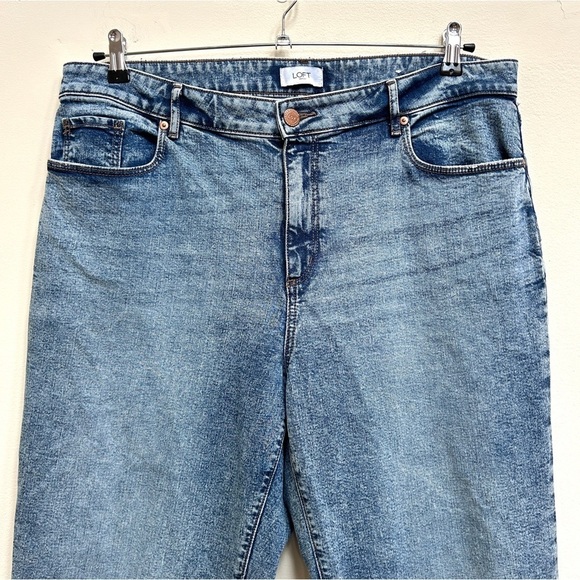 LOFT Curvy Straight Frayed Raw Hem Ankle Blue Jeans, Size 16 - Picture 3 of 11